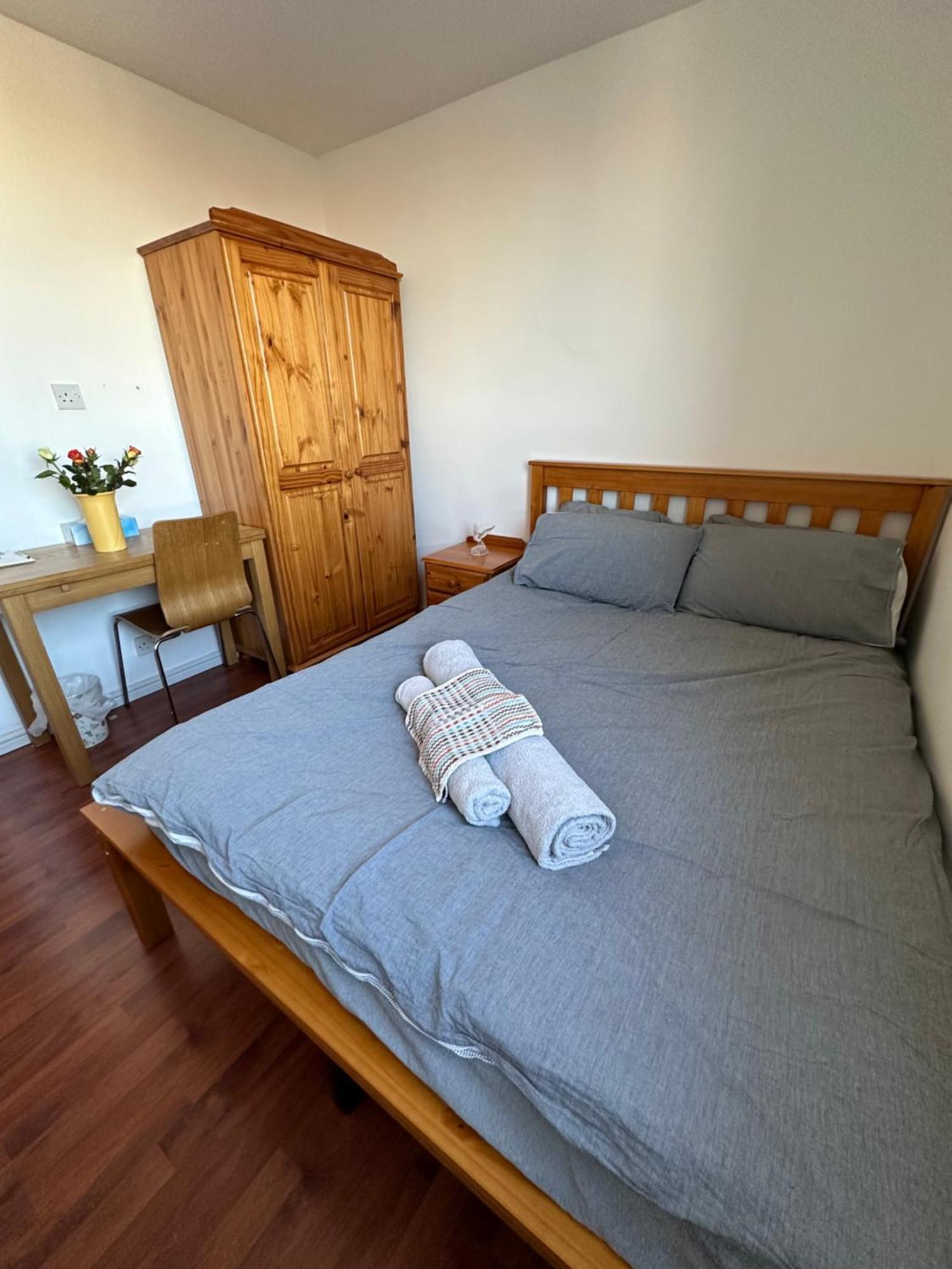 Elkington Point Bed and Breakfast London Exteriör bild