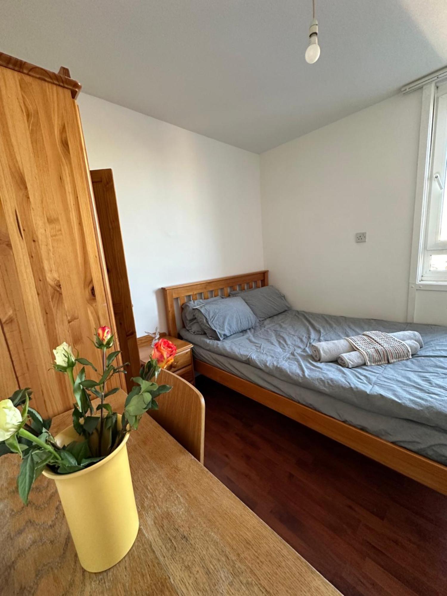 Elkington Point Bed and Breakfast London Exteriör bild